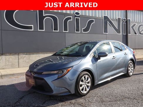 Used 2024 Toyota Corolla LE image 1