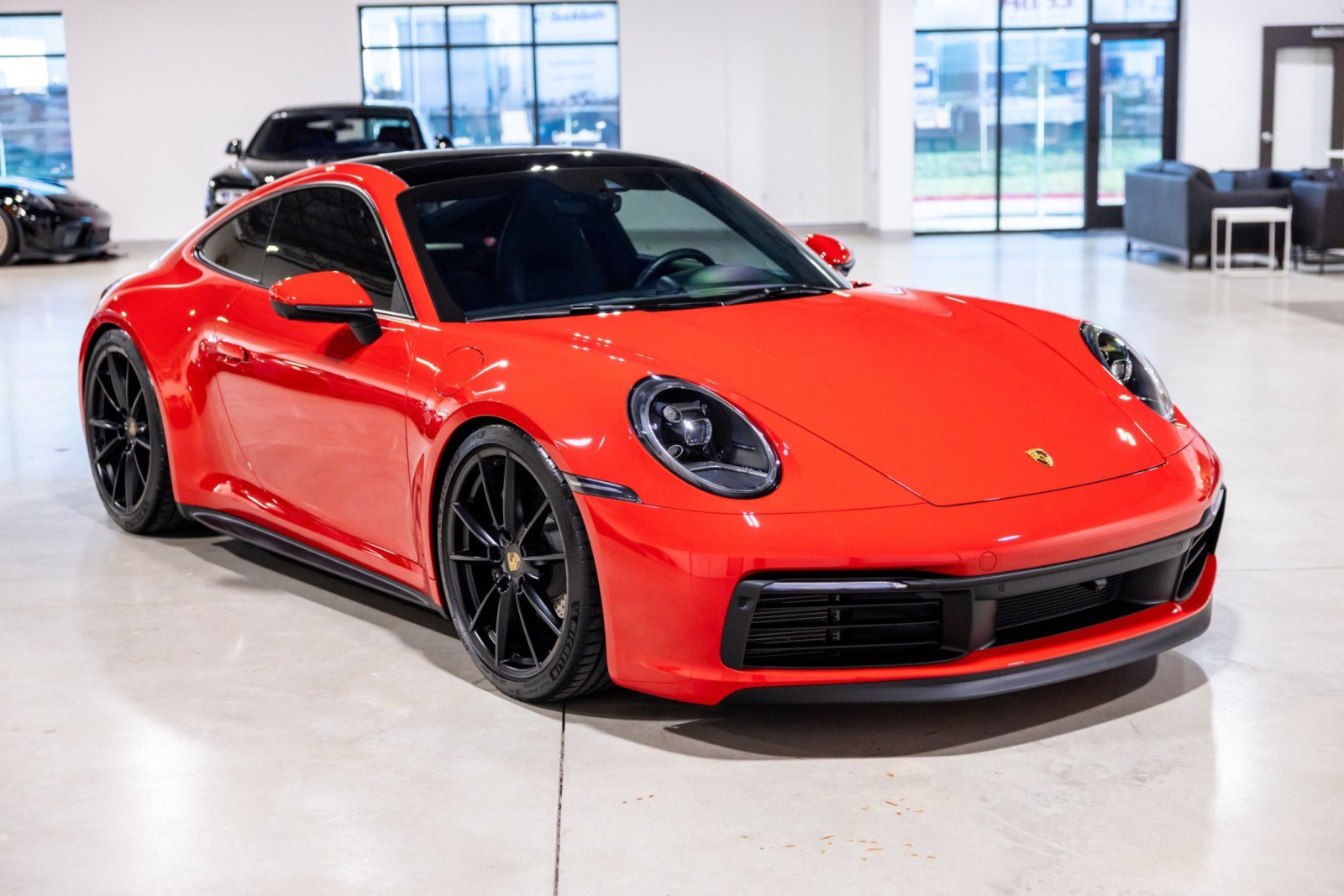 Used 2024 Porsche 911 Carrera RWD image 10