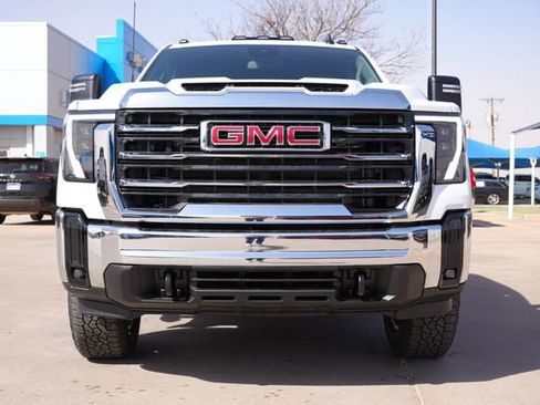New 2026 GMC Sierra 2500 SLE w/ SLE Value Package; AWD/4WD image 9