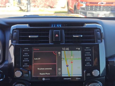 Used 2024 Toyota 4Runner TRD Off-Road Premium image 18