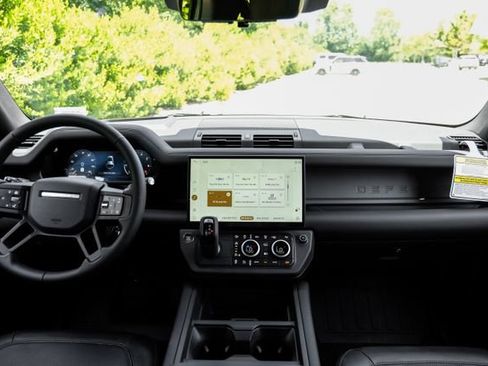 New 2026 Land Rover Defender 110 Trophy Edition AWD/4WD image 15