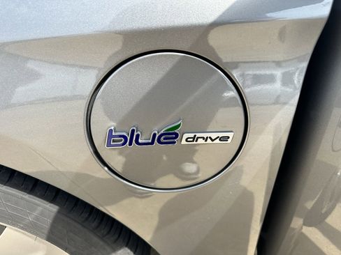 Used 2017 Hyundai Sonata Limited image 10