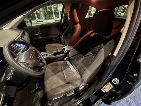 Used 2019 Honda HR-V EX image 15