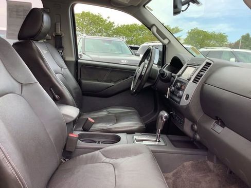 Used 2014 Nissan Frontier PRO-4X w/ Pro-4x Luxury Package AWD/4WD image 28