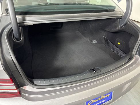 Used 2023 Genesis G80 2.5T image 40