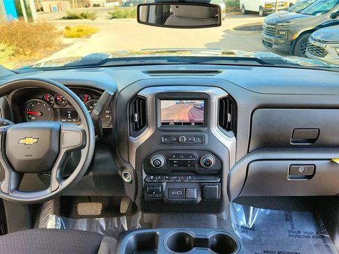 Used 2024 Chevrolet Silverado 2500 Custom w/ Custom Value Package image 32