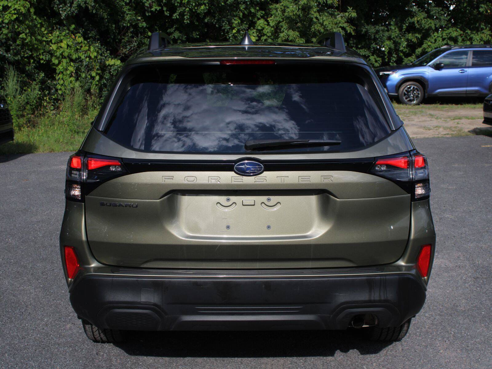 Certified 2025 Subaru Forester Premium AWD/4WD image 6