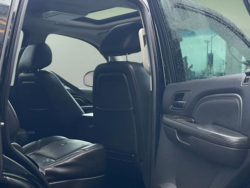 Used 2014 GMC Yukon Denali image 29