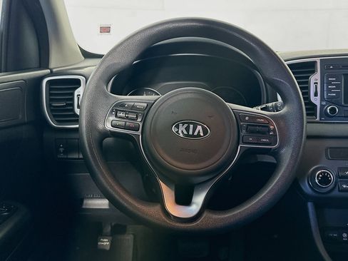 Used 2018 Kia Sportage LX FWD image 17