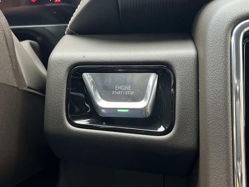 New 2026 GMC Yukon XL Elevation image 24