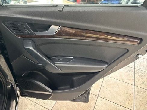 Used 2018 Audi Q5 2.0T Premium Plus w/ Premium Plus Package image 20