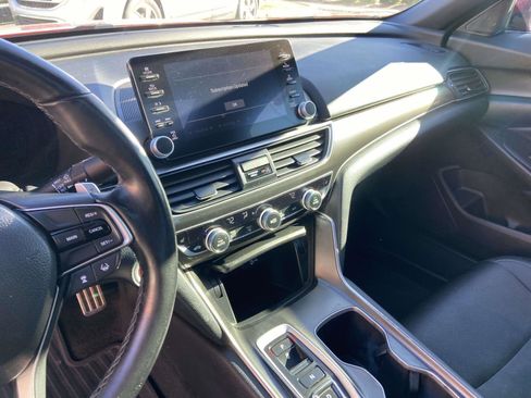 Used 2020 Honda Accord Sport image 11