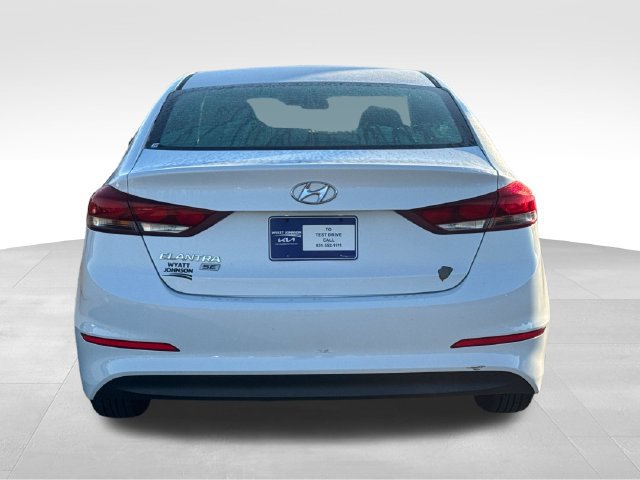 Used 2018 Hyundai Elantra SE FWD image 5