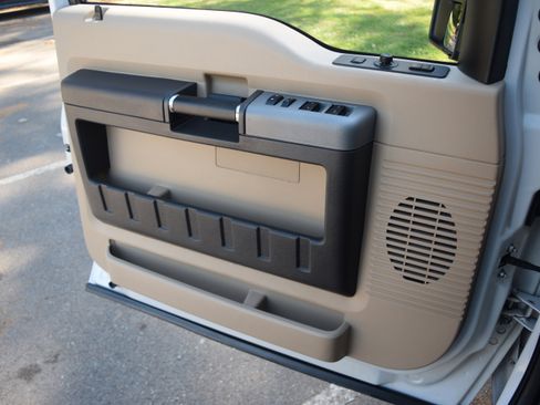 Used 2016 Ford F250 Lariat w/ Lariat Ultimate Package image 17