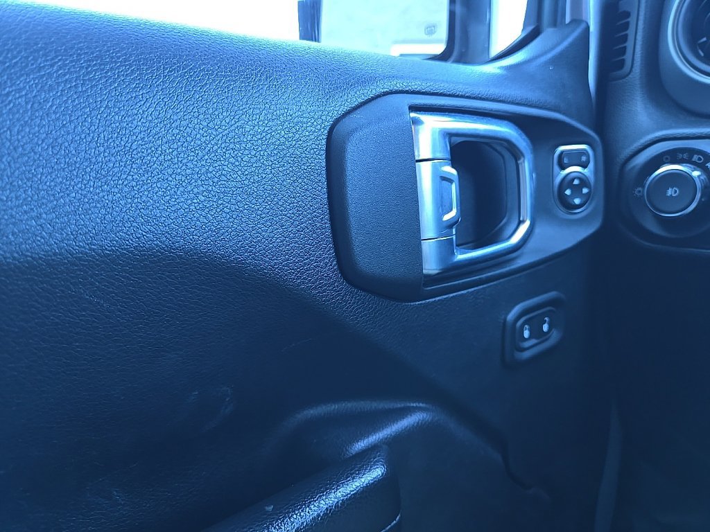 Used 2021 Jeep Wrangler Unlimited Sport AWD/4WD image 17
