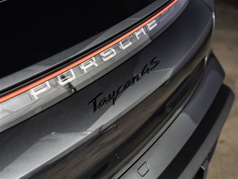 Used 2025 Porsche Taycan 4S AWD/4WD image 34