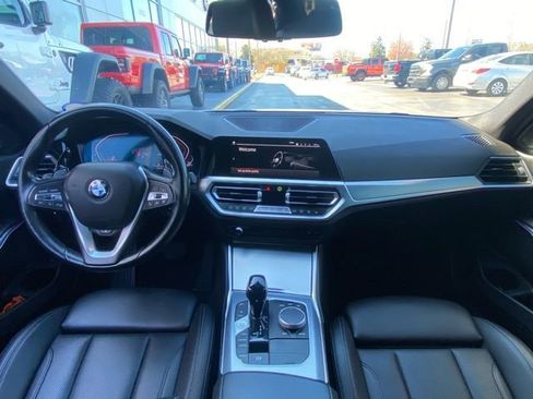 Used 2022 BMW 330i xDrive Sedan w/ Premium Package image 16