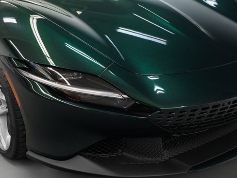 Certified 2025 Ferrari Roma Spider image 3