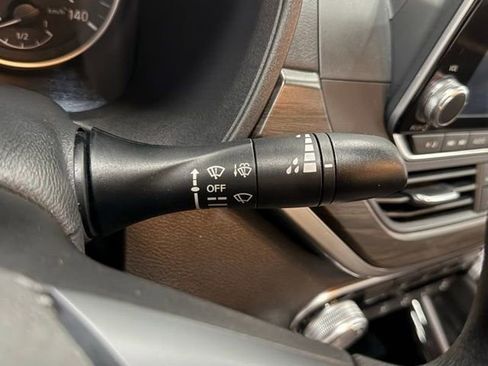 Used 2023 Nissan Altima 2.5 SV image 18