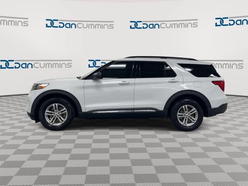 Used 2023 Ford Explorer XLT w/ Equipment Group 202A AWD/4WD image 5