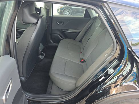 Used 2025 Kia K4 FWD image 4