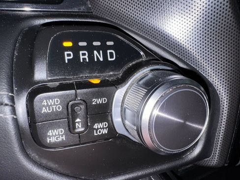 Used 2022 RAM 1500 Limited w/ Body-Colour Bumper Group AWD/4WD image 40