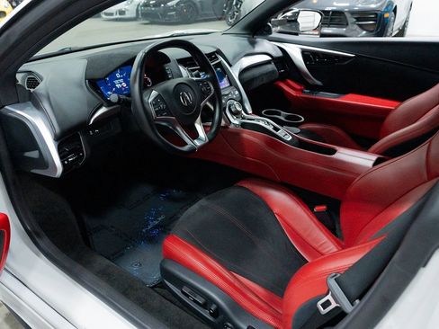 Used 2017 Acura NSX image 22