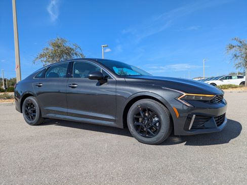 New 2026 Kia K5 LXS image 2
