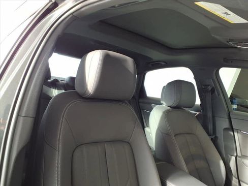 Used 2025 Audi A6 Premium Plus w/ Premium Plus Package image 24