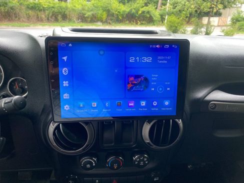 Used 2012 Jeep Wrangler Sport AWD/4WD image 23