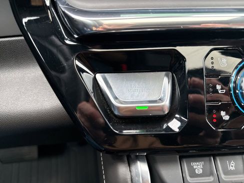 Used 2024 GMC Sierra 3500 Denali Ultimate image 25