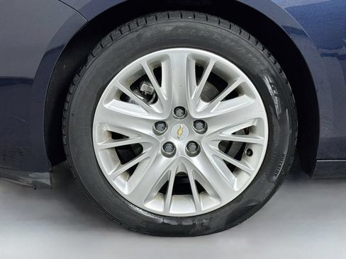 Used 2019 Chevrolet Impala LS FWD image 9