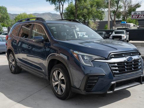 Used 2024 Subaru Ascent Premium w/ Convenience Package AWD/4WD image 9