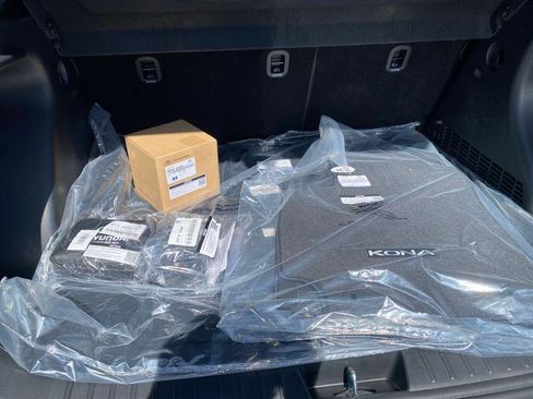 New 2026 Hyundai Kona SEL Premium image 11