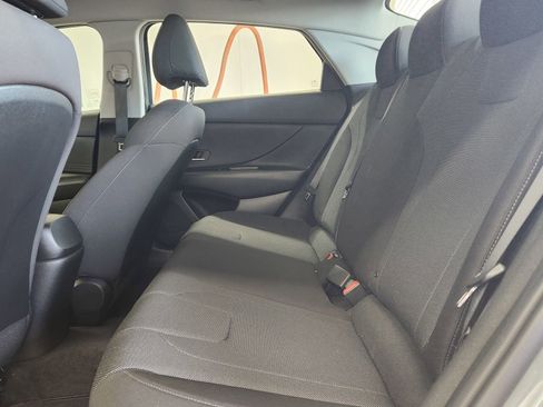 Certified 2021 Hyundai Elantra SE w/ Cargo Package FWD image 19