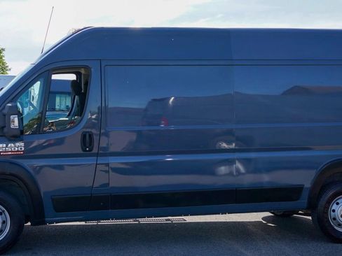 Used 2019 RAM ProMaster 2500 FWD image 3