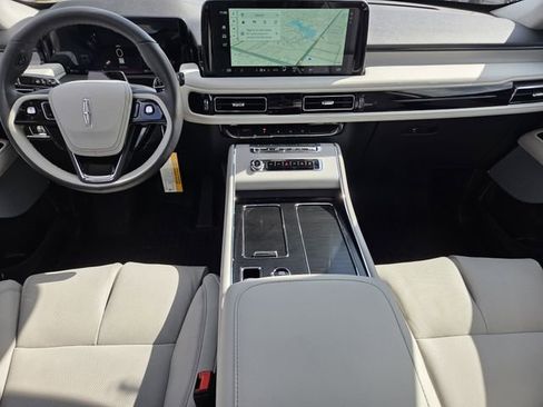 New 2026 Lincoln Aviator Reserve image 5