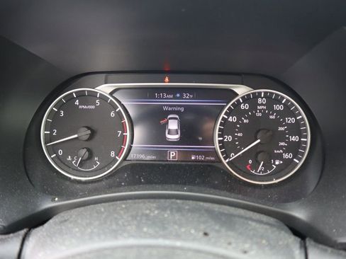 Certified 2025 Nissan Sentra SR image 19