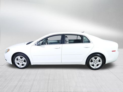 Used 2011 Chevrolet Malibu LS FWD image 4