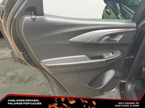 Used 2023 Chevrolet TrailBlazer LS FWD image 24