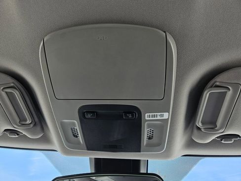 Used 2024 Toyota Camry SE FWD image 19