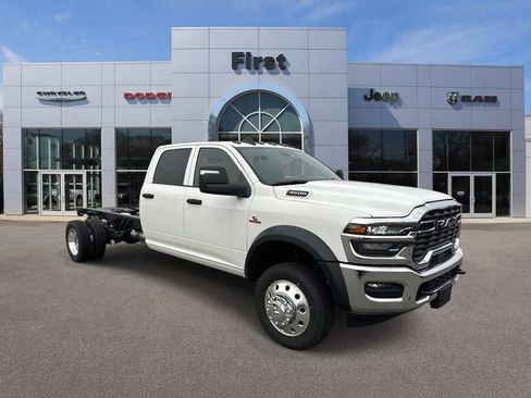 New 2026 RAM 4500 Tradesman w/ Chrome Appearance Group image 1