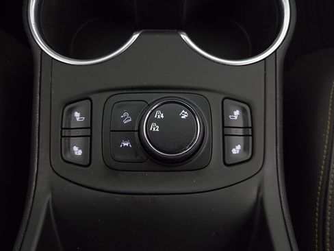 Used 2020 GMC Terrain SLT w/ Preferred Package image 28