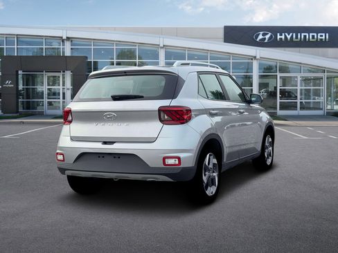 New 2026 Hyundai Venue SEL FWD image 7