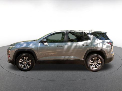 Used 2025 Chevrolet Equinox LT image 4