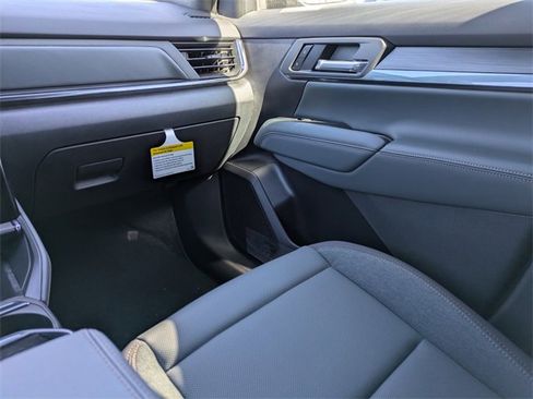 New 2026 GMC Terrain AT4 w/ LPO, Black Badging Package image 19