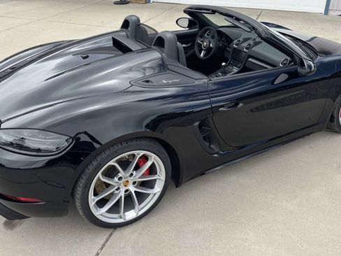 Used 2021 Porsche 718 Boxster Spyder RWD image 2
