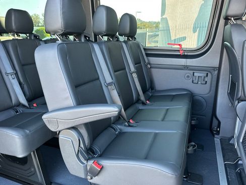 New 2025 Mercedes-Benz Sprinter 2500 image 10