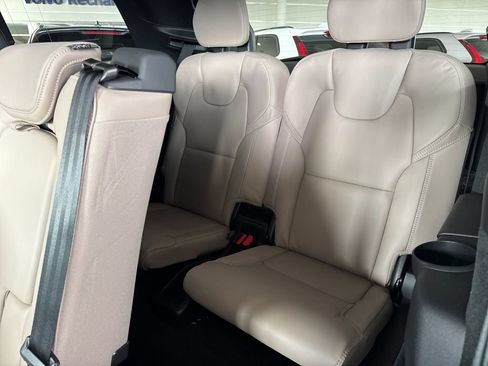 New 2026 Volvo XC90 B6 Ultra w/ Protection Package image 14