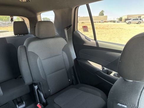 Certified 2023 Chevrolet Traverse LT w/ LPO, Floor Liner Package AWD/4WD image 8
